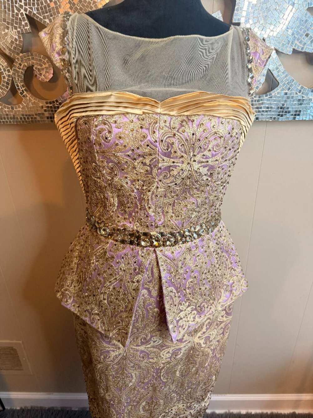 💜✨ Gold & Lavender Luxe Peplum Dress 💎 Elegant Sparkle Statement 💃 Size 10/12